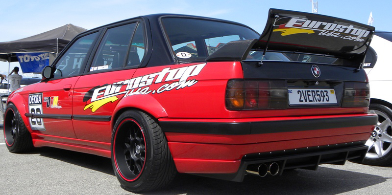 DTM Fiber Werkz BMW E30 Rivet On Fender Flares Mounted View 6 DTM Fiber Werkz BMW E30 Rivet On Fender Flares Mounted View 6