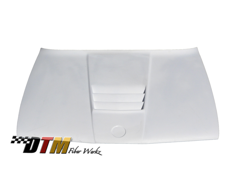 DTM Fiber Werkz BMW E30 M1 Style Vented Hood View 2 DTM Fiber Werkz BMW E30 M1 Style Vented Hood View 2