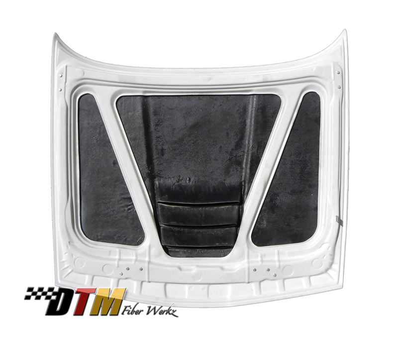 DTM Fiber Werkz BMW E30 M1 Style Vented Hood View 4 DTM Fiber Werkz BMW E30 M1 Style Vented Hood View 4