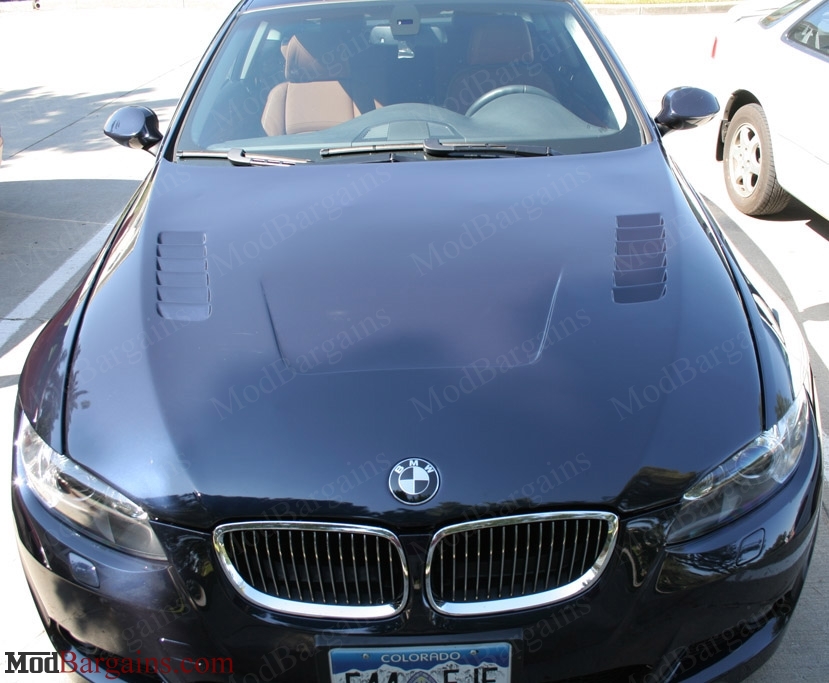 BMW E92 328i 335i Carbon Fiber Vented Hood BMW E92 328i 335i Carbon Fiber Vented Hood