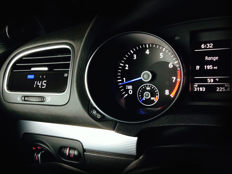 P3 Cars Integrated Vent Digital Gauge for for 201014 VW GTI/Golf R [MK VI]