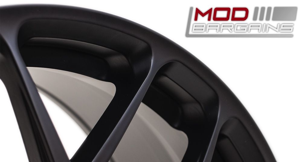 Sportline 7S Black Spoke Detail